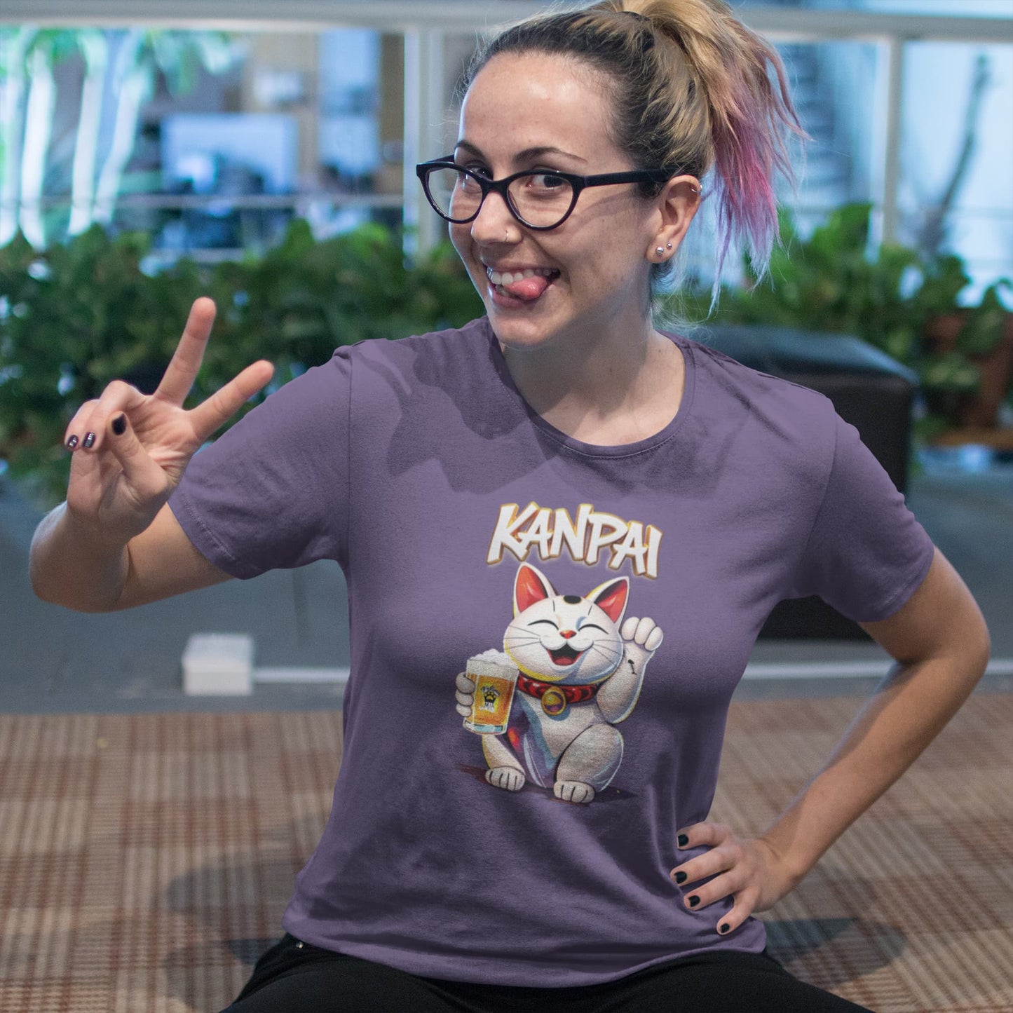 MANEKI BEER II - Classic Womens Crewneck T-shirt Felinamia