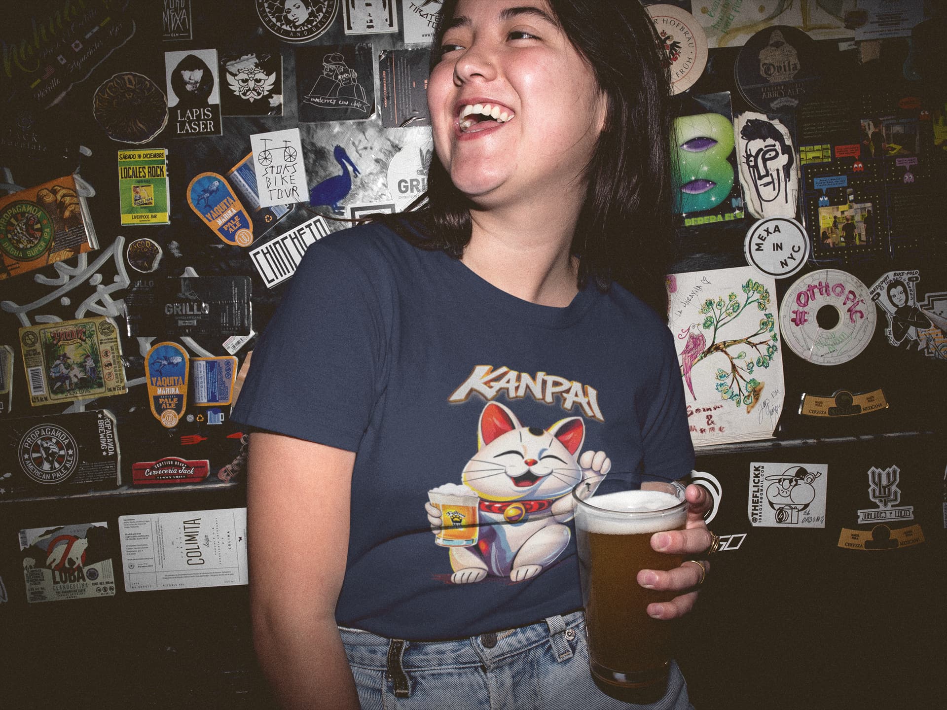 MANEKI BEER II - Classic Womens Crewneck T-shirt Felinamia
