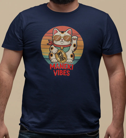 Close-up of Lucky Vibes T-Shirt print – Maneki-neko with sunglasses, bold retro stripes and phrase 'Maneki Vibes'.