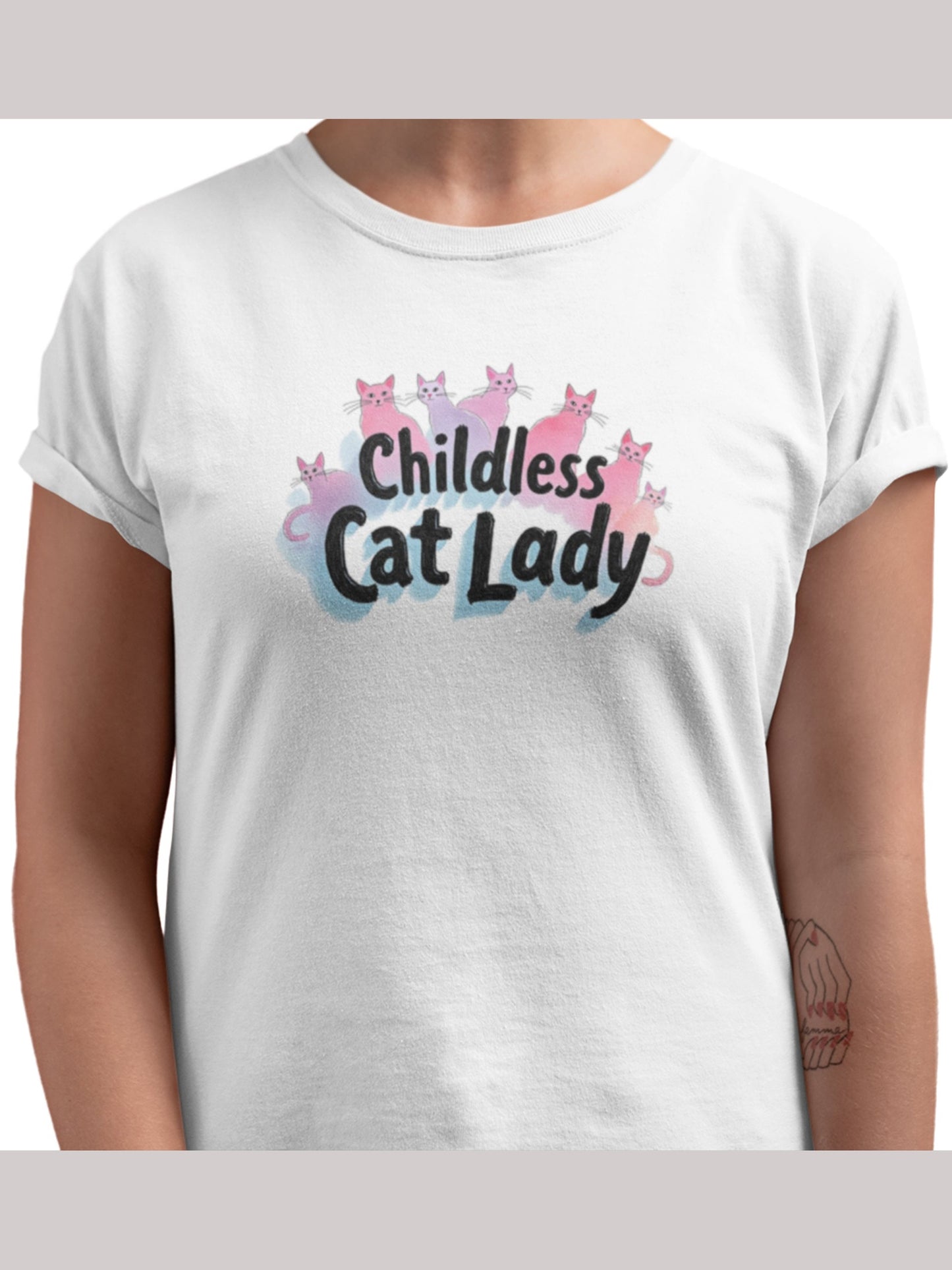CHILDLESS CAT LADY - Classic Women's Crewneck T-shirt