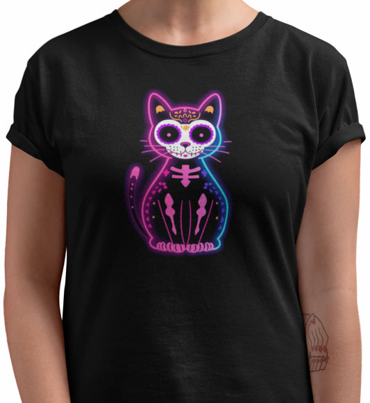 Close-up of Muertos Neon T-Shirt – abstract cat graphic with rounded lines and vibrant neon retrowave tones
